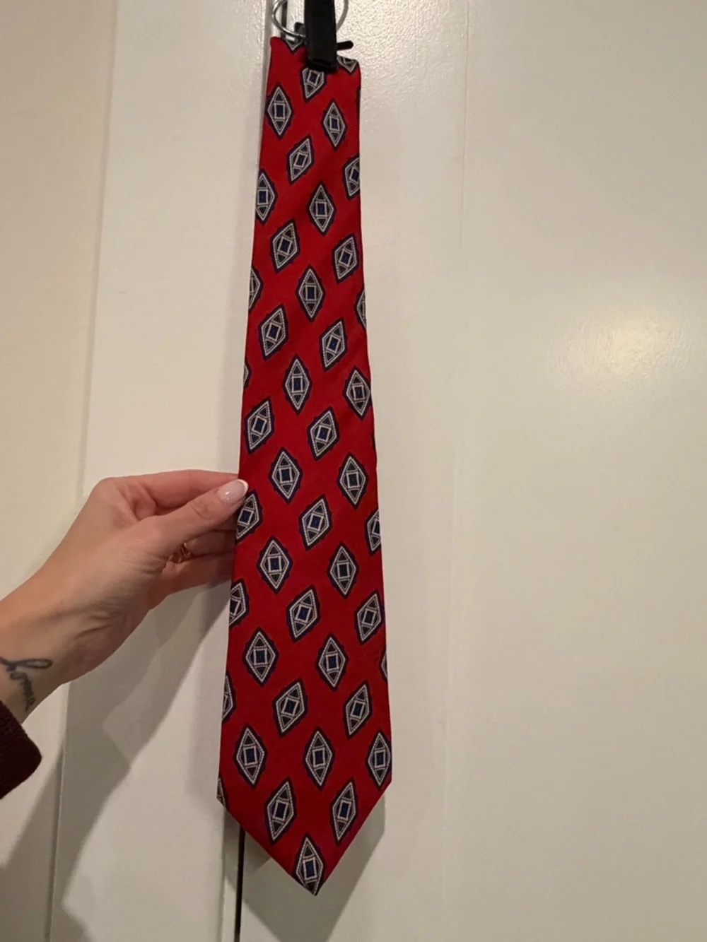 Christian Dior Silk Men's‎ Tie Necktie Red Geometric Made in USA Italy Vintage
